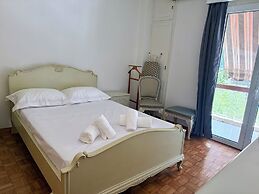 Neos Kosmos Family Apartment