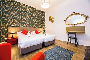 Chic apartments in Piazza Dante