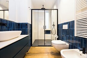 Chic apartments in Piazza Dante