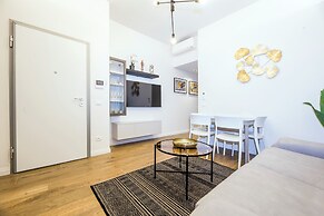 Chic apartments in Piazza Dante