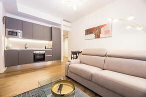Chic apartments in Piazza Dante