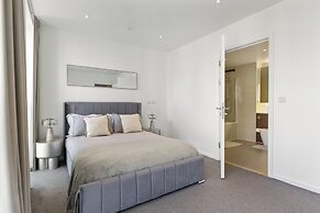 2 Bed-sleeps 4-balcony-family Friendly