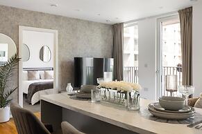 2 Bed-sleeps 4-balcony-family Friendly