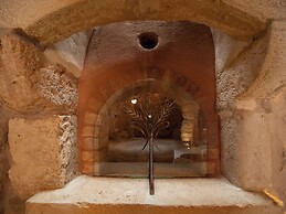 Santa Veneranda Suites by Checkin
