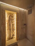 Santa Veneranda Suites by Checkin