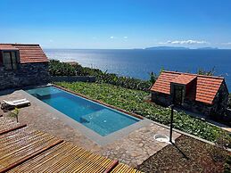 CASAS DO LARANJO- Cottages Infinity Pool