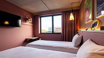 greet Hotel Reims Tinqueux