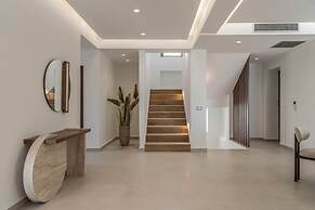 Luxurious Villa Selestine - With Private Pool