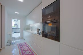 Benfica Prime Terrace II by Homing