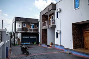 Nomsy Luxury Service Apartments