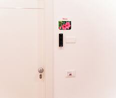 Floral Apartment