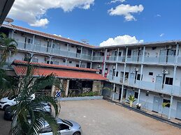 Lancaster Hotel
