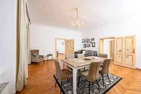Spacious 2BR Stay for 6 Heart of Mödling