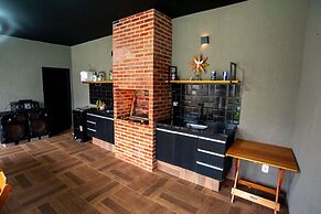 Casa pet Friendly c Piscina Churrasqueira e Wi-fi