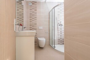 Luxury Escape With Swimming Pool & Modern Design