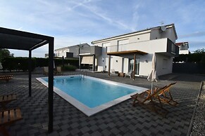 Luxury Escape With Swimming Pool & Modern Design