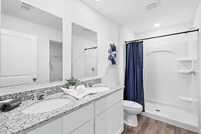 Springhill Retreat! 3 Bed, 2 Bath!
