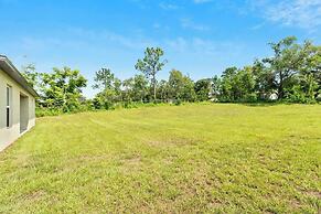 Springhill Retreat! 3 Bed, 2 Bath!