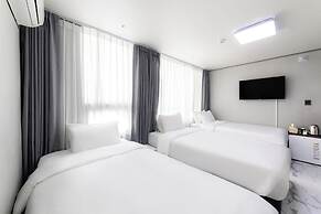 MJ HOTEL JONGNO