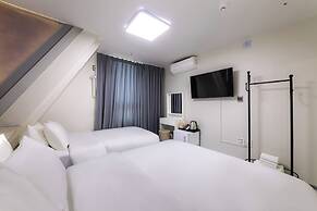 MJ HOTEL JONGNO