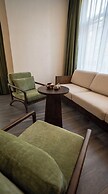 Ayata Hotel