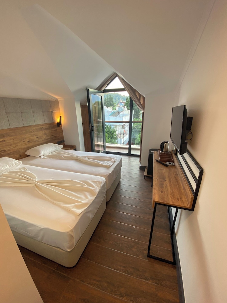 orion beach hotel