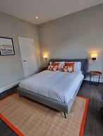 The Ivy Apartments