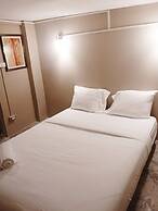 Rest INN Yaowarat