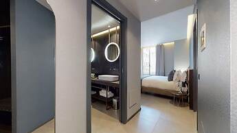 GALLERIA The Smart Boutique