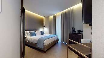 GALLERIA The Smart Boutique