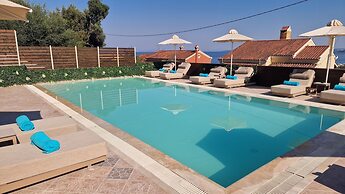 Corfelia Seaview Suites