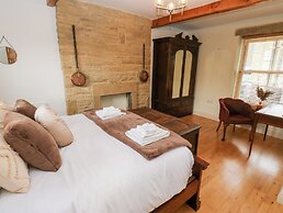 Hivewood Cottage