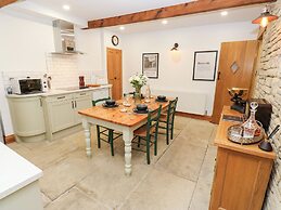 Hivewood Cottage
