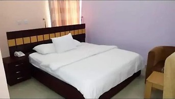 Western Sun Suites and Event Centre
