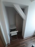 2-Rent Group Hostel Zimmer&Apartments GKP2