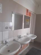 2-Rent Group Hostel Zimmer&Apartments GKP2