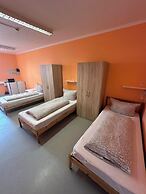 2-Rent Group Hostel Zimmer&Apartments GKP2