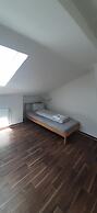 2-Rent Group Hostel Zimmer&Apartments GKP2