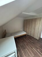 2-Rent Group Hostel Zimmer&Apartments GKP2