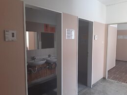 2-Rent Group Hostel Zimmer&Apartments GKP2