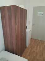 2-Rent Group Hostel Zimmer&Apartments GKP2