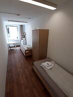 2-Rent Group Hostel Zimmer&Apartments GKP2