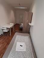 2-Rent Group Hostel Zimmer&Apartments GKP2