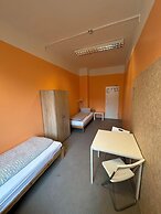2-Rent Group Hostel Zimmer&Apartments GKP2
