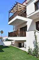La Mer Luxury Apartments