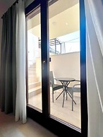 La Mer Luxury Apartments