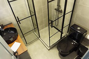 Sani Deluxe Suite Home