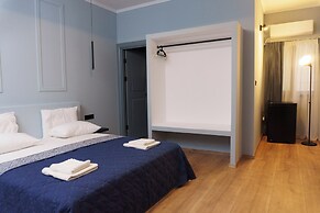 Sani Deluxe Suite Home