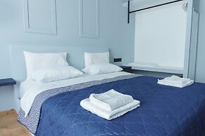 Sani Deluxe Suite Home