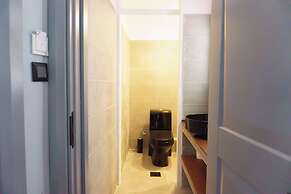 Sani Deluxe Suite Home